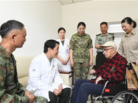 【转发】中国军号——点赞！这场义诊活动超暖心→