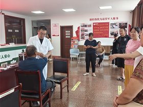 纪念抗战胜利80周年：平衡针灸义诊致敬英雄老兵