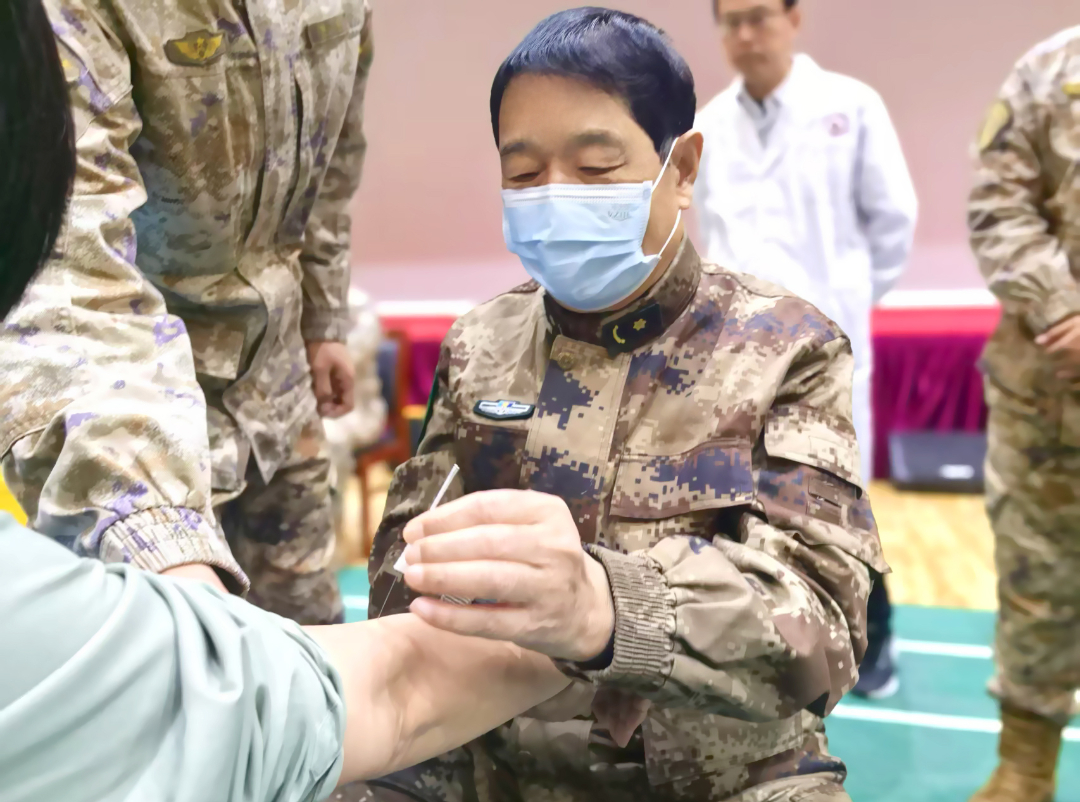 平衡针灸创始人王文远教授深入61618部队开展巡诊与带教公益活动（2026&middot;3&middot;18高晓强摄） (4).jpg