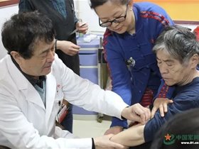央广网——16岁学医，82岁还在义诊，军医王文远的“针”功夫很厉害！